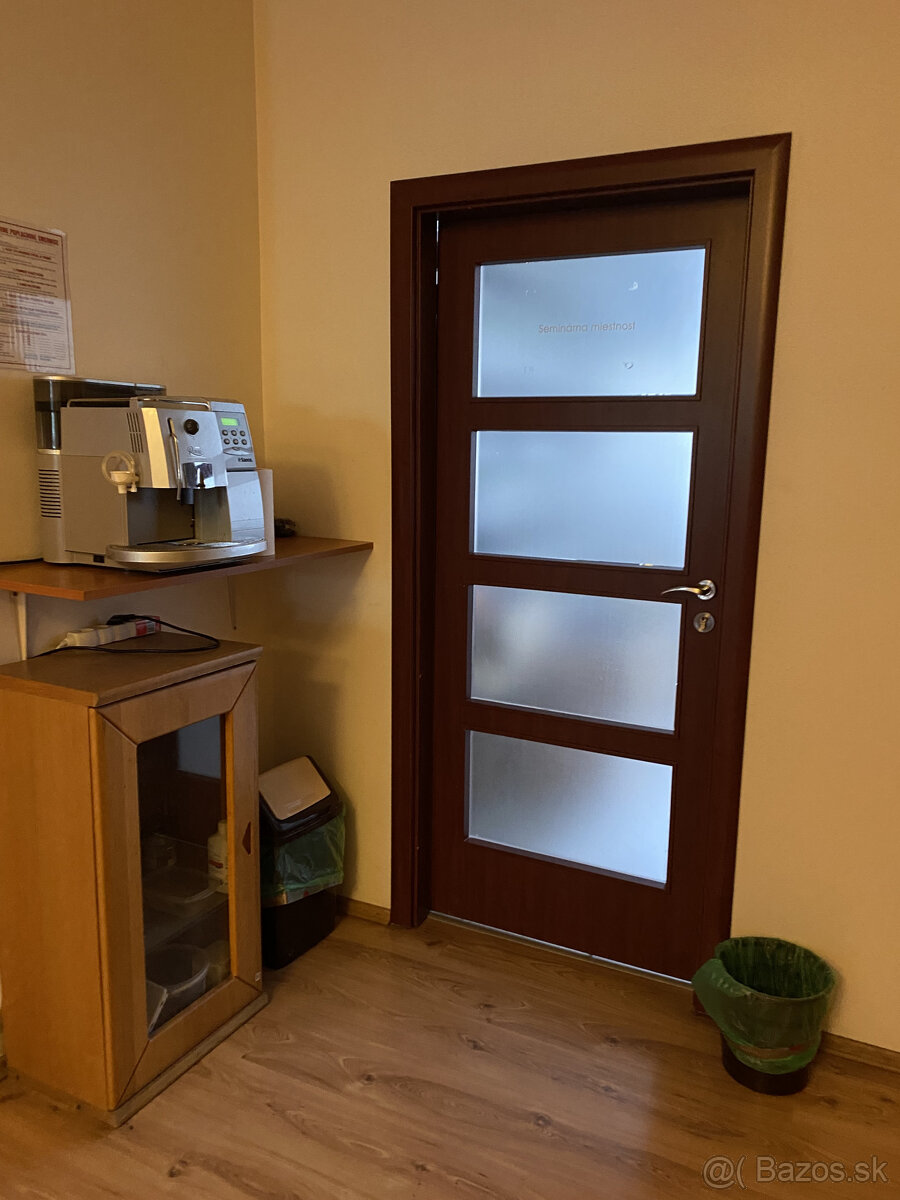 Kancelárske priestory : 73,5 m2, v širšom centre mesta - 3