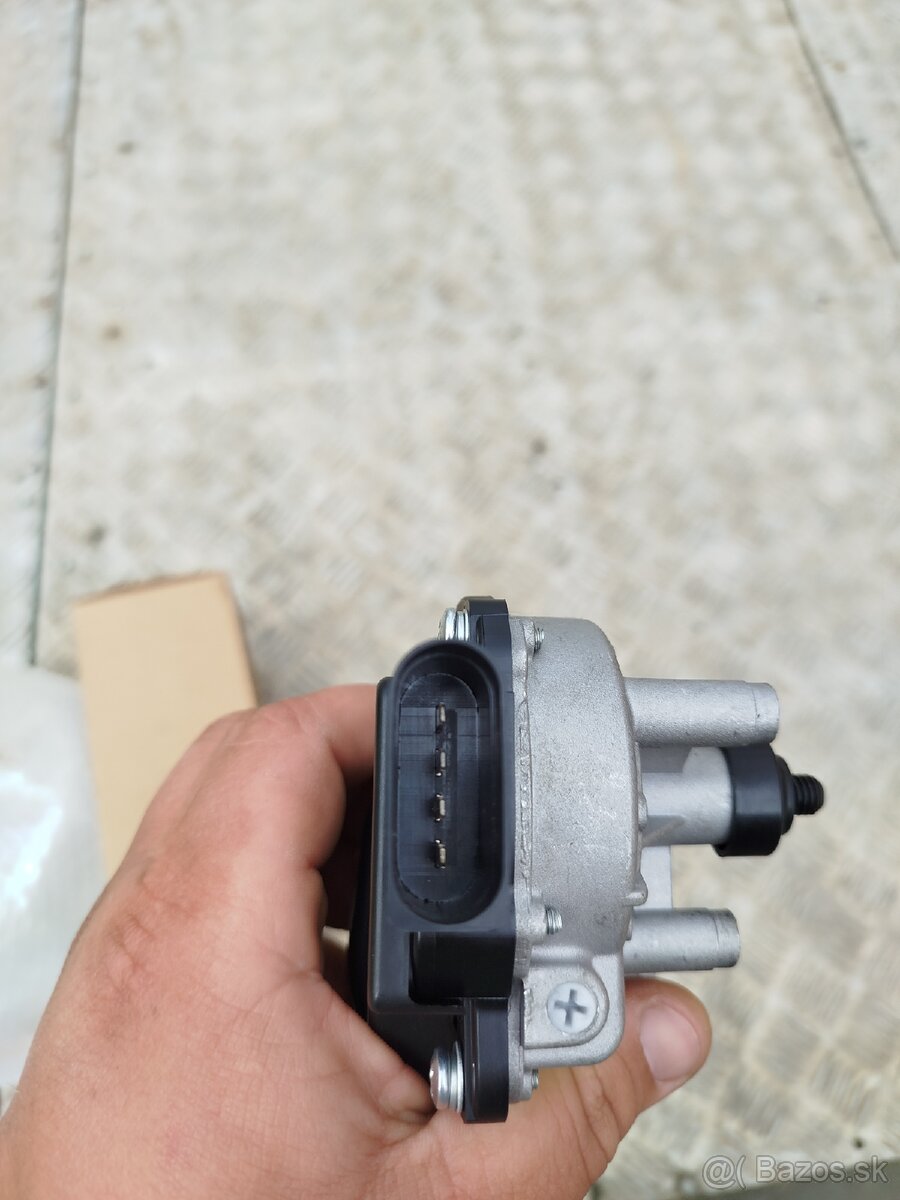 Motorček stieračov Seat Leon 1P - 3