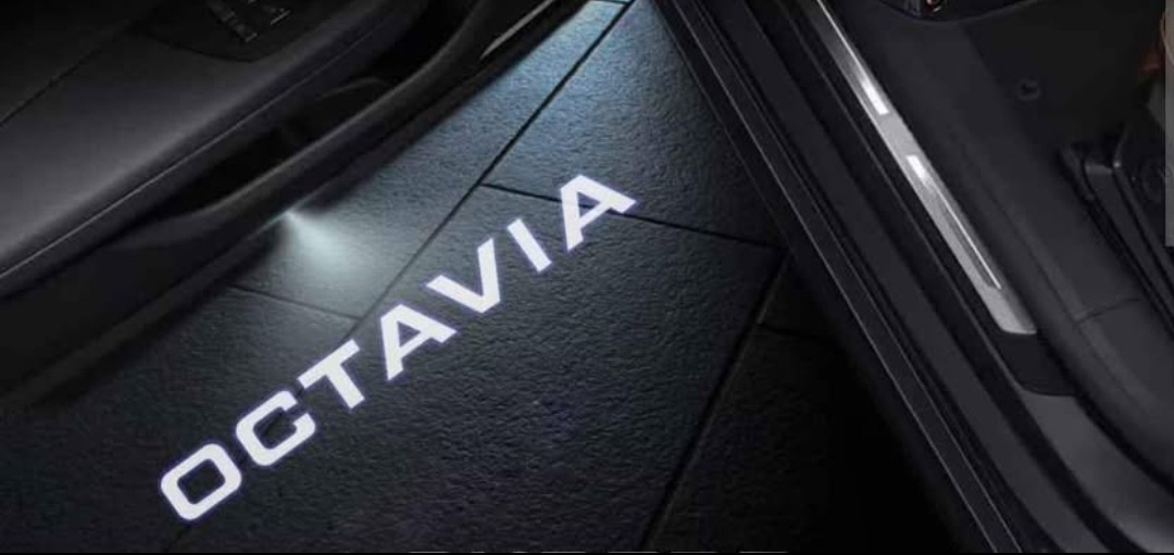 Octavia 2 - Logo projektor do dverí - 3