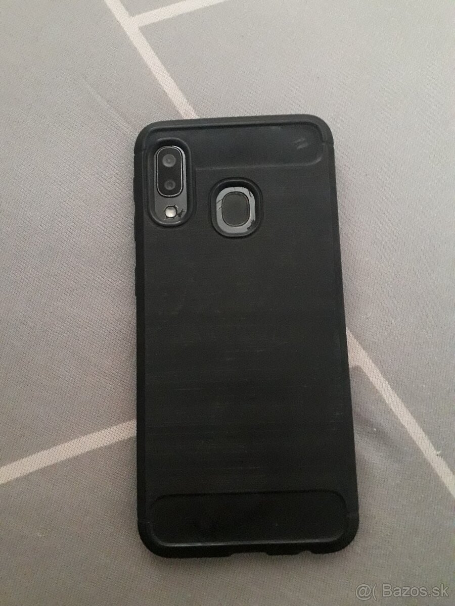 Samsung galaxy a20e - 3
