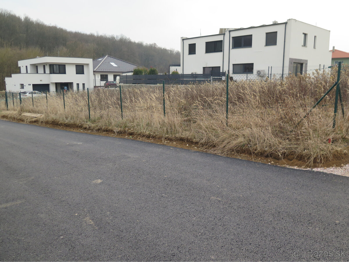 STAVEBNÝ POZEMOK v tichej lokalite mesta Nitra - Kynek - 3