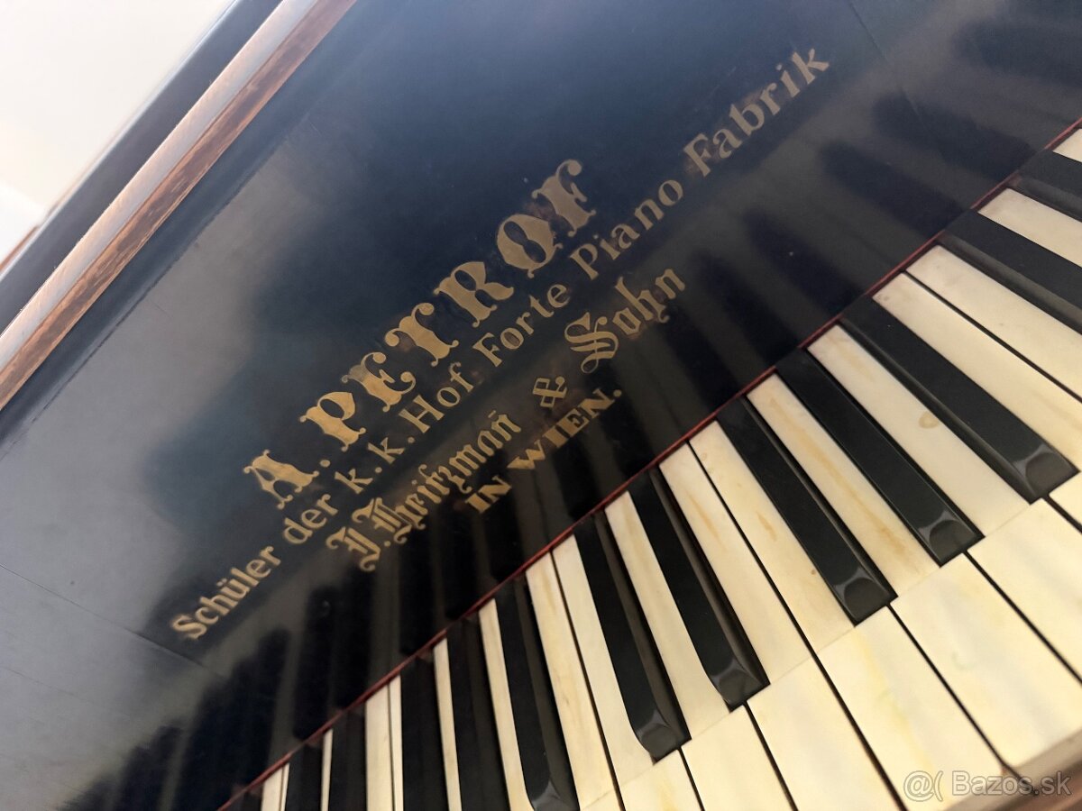 Klavír krídlo A.Petrof - 3