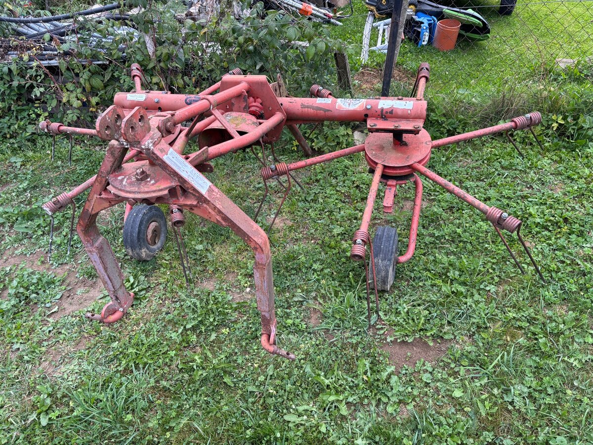 Predam obracacku na seno - 3