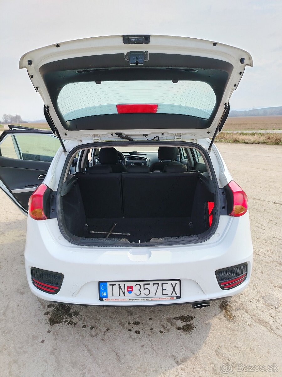 Kia ceed 1,4 benzín - 3