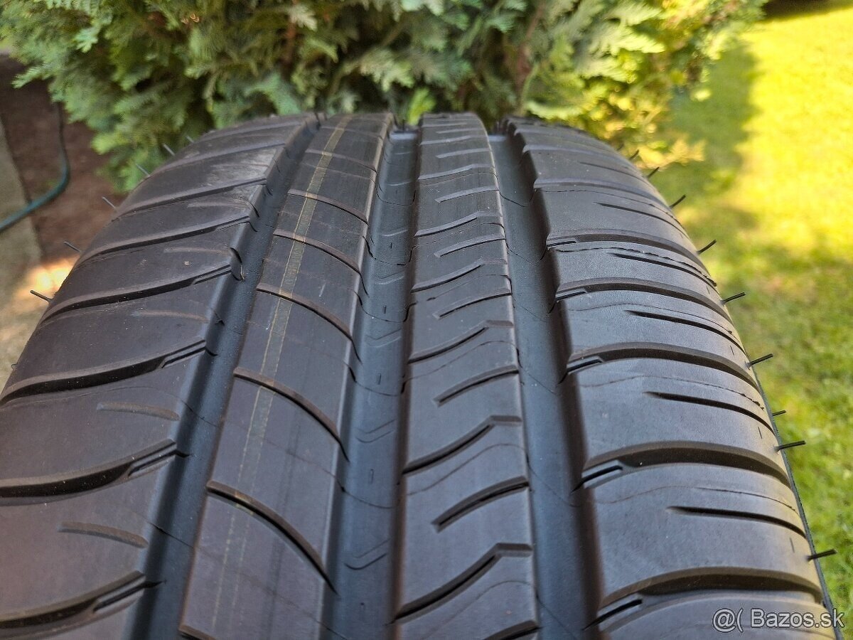 205/60 r16 Michelin, 4ks letné 8 mm - 3
