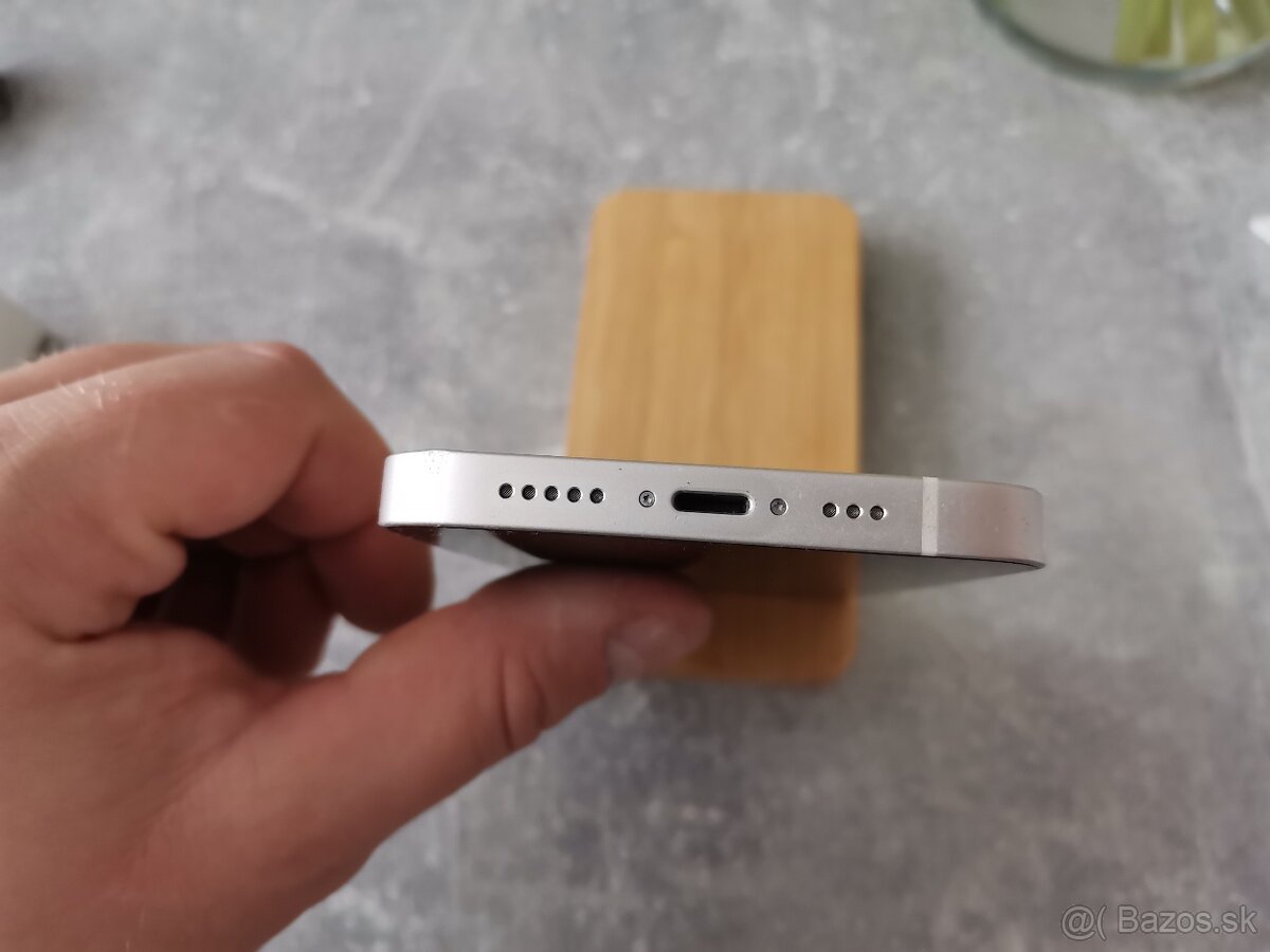 iPhone 14 128GB White (Starlight) - 3