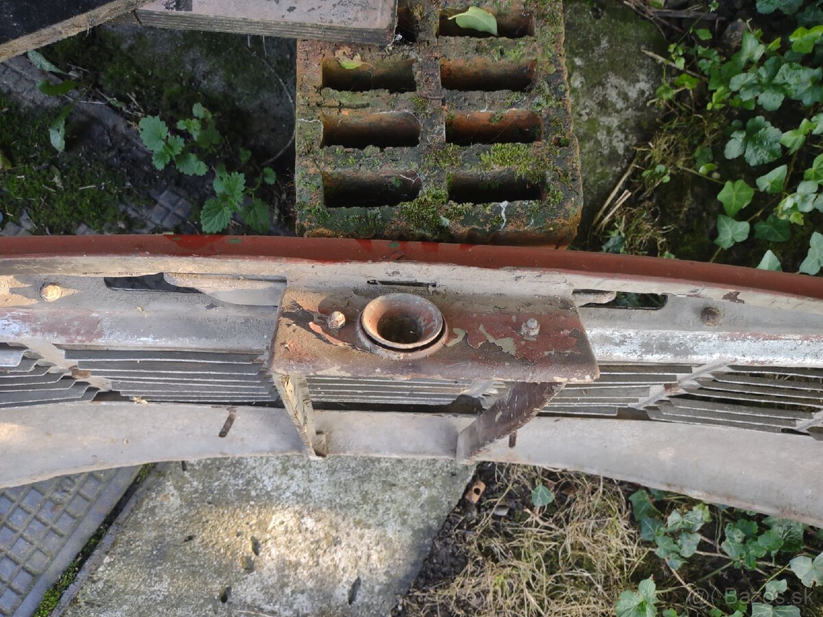 Zadné čelo škoda 1000 - 3