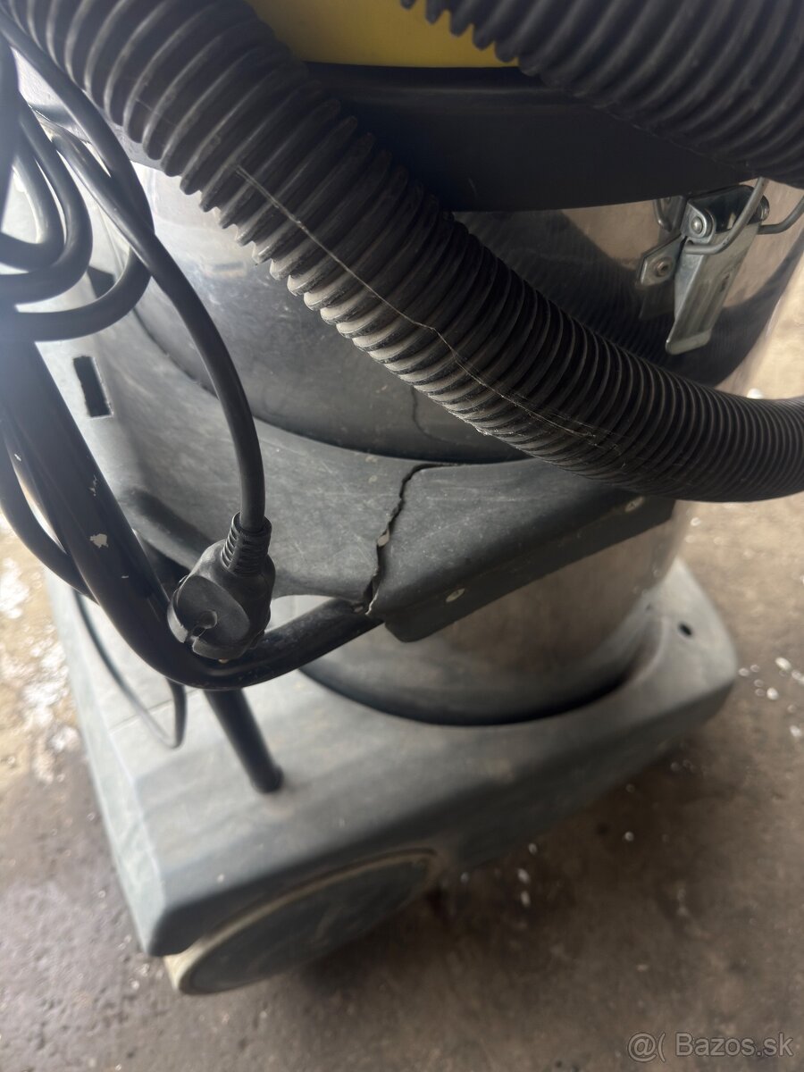 Priemyselný vysávač - 3