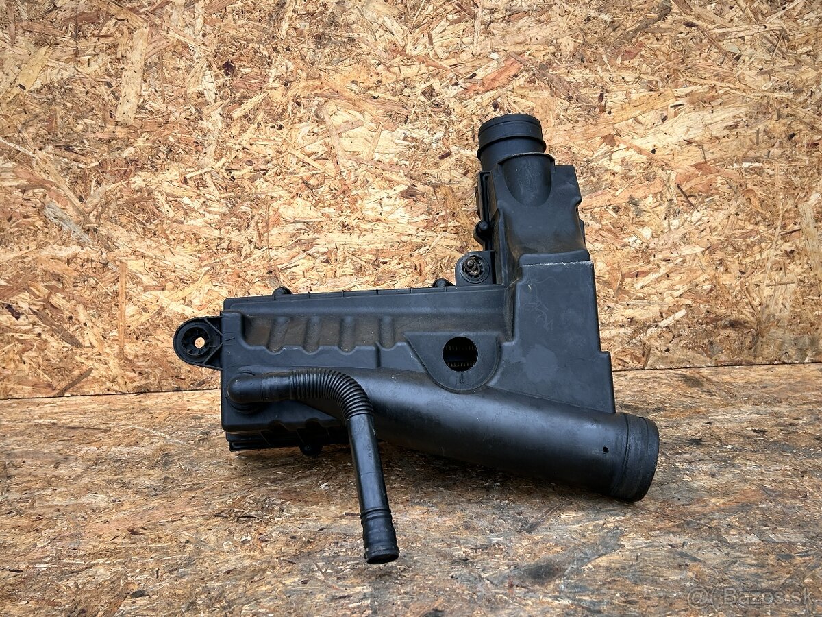 Airbox 1K0 129 607 B 1.9TDi,2.0TDi - 3