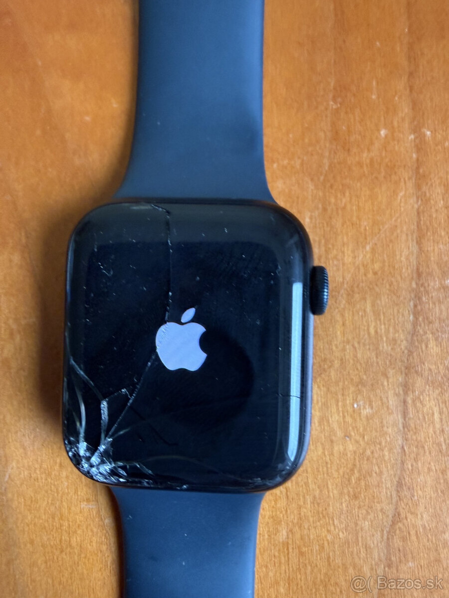 Apple Watch SE 2 - 3