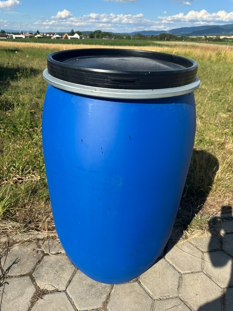 200 l plastové sudy - 3