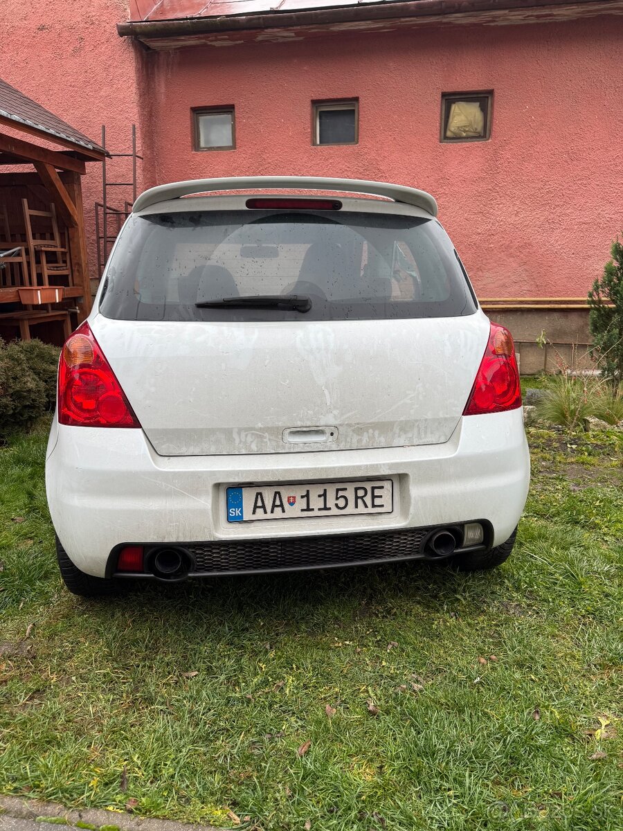 Suzuki Swift Sport 1.6 r.2011 - 3