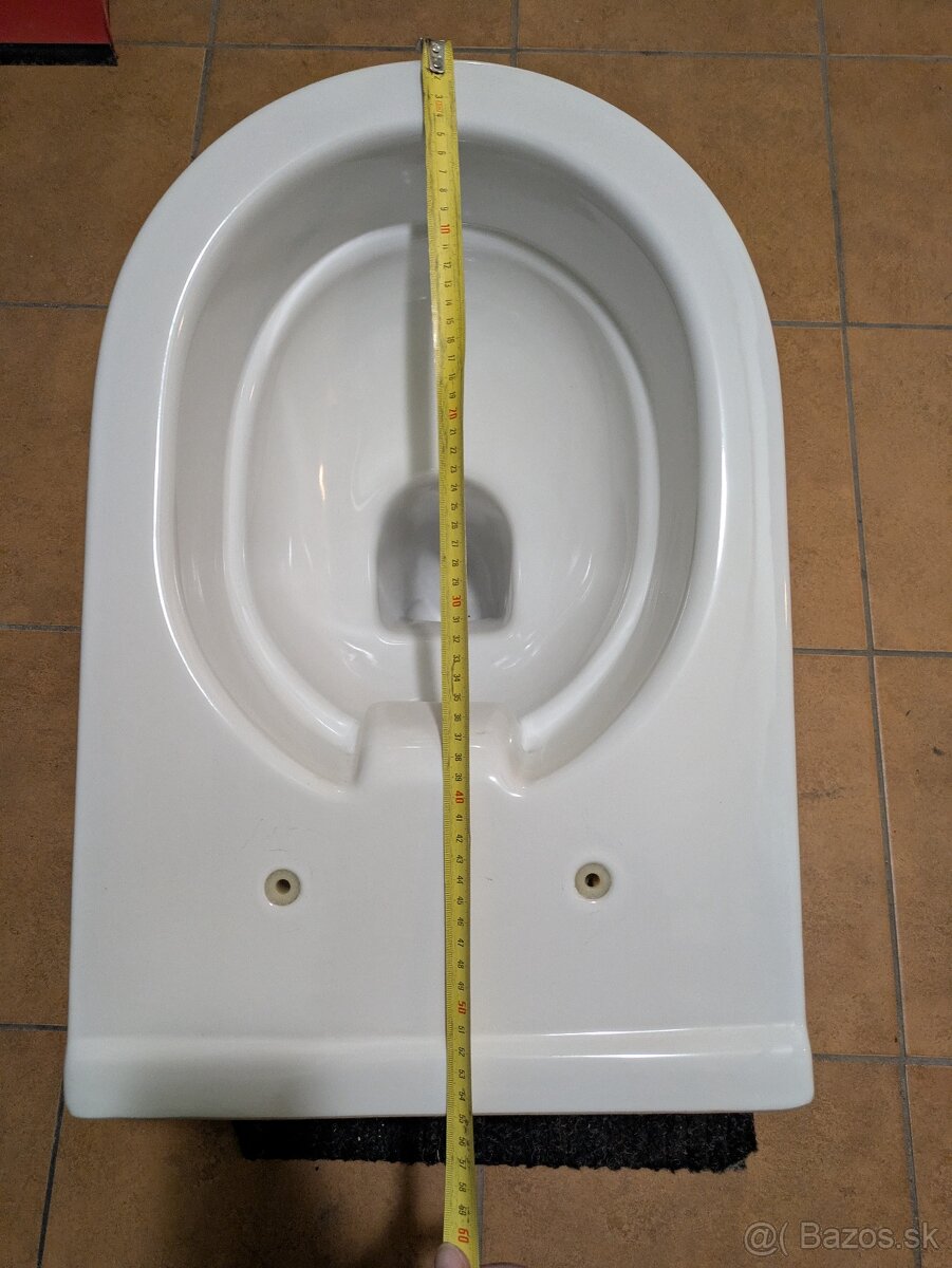 Závesné wc s doskou - 3