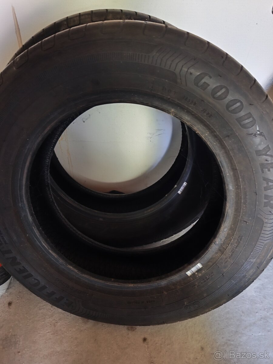 Predám pneu - 3
