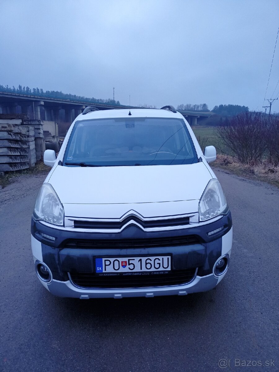 Predám Citroën Berlingo 1,6HDI 84kw XTR výbava Multispace - 3