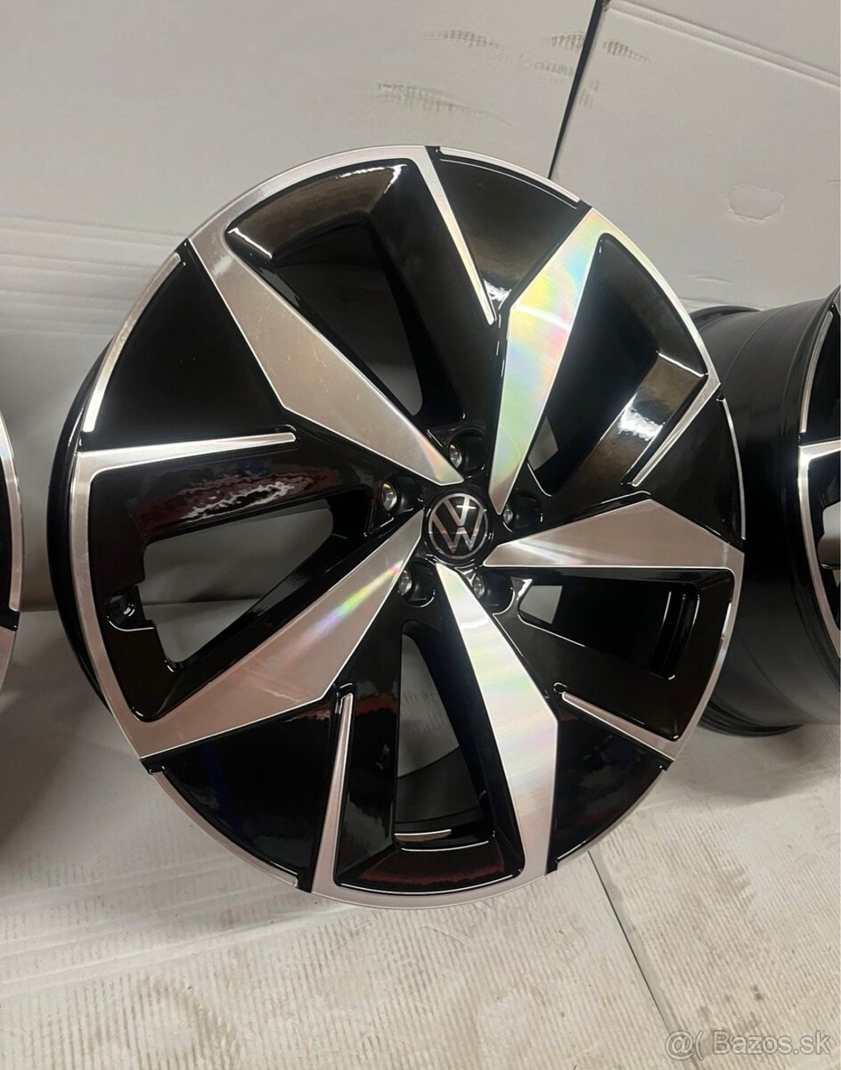 NOVÁ ORIGINÁLNÍ ALU SADA VW ID4 R20 - 3