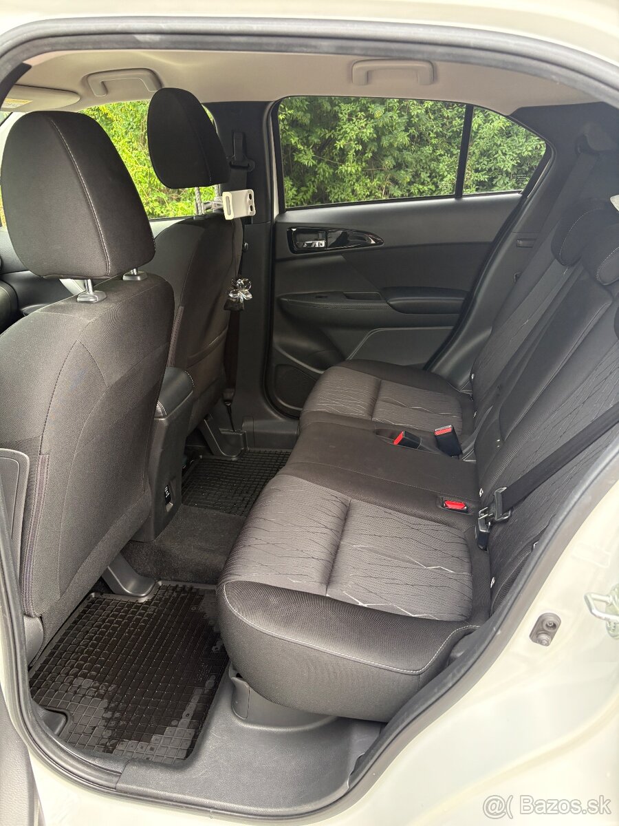 Mitsubushi Eclipse Cross 120kw 4x4 automat 8stupňový - 3