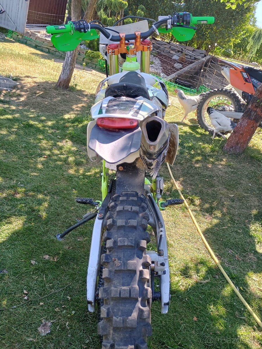 Predám miniroket 250