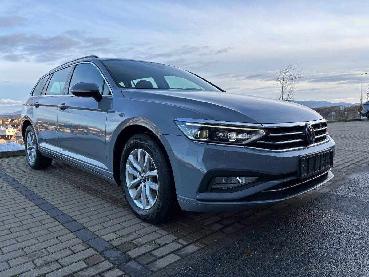 Volkswagen Passat Variant 110KW EVO TDI/7AT DSG - 3