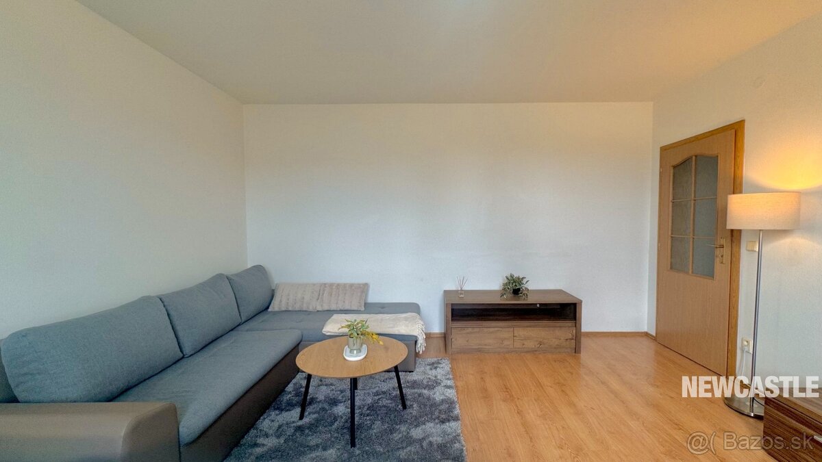 NEWCASTLE⏐PRENÁJOM 1 izbový byt s parkovaním, pivnicou a Wif - 3