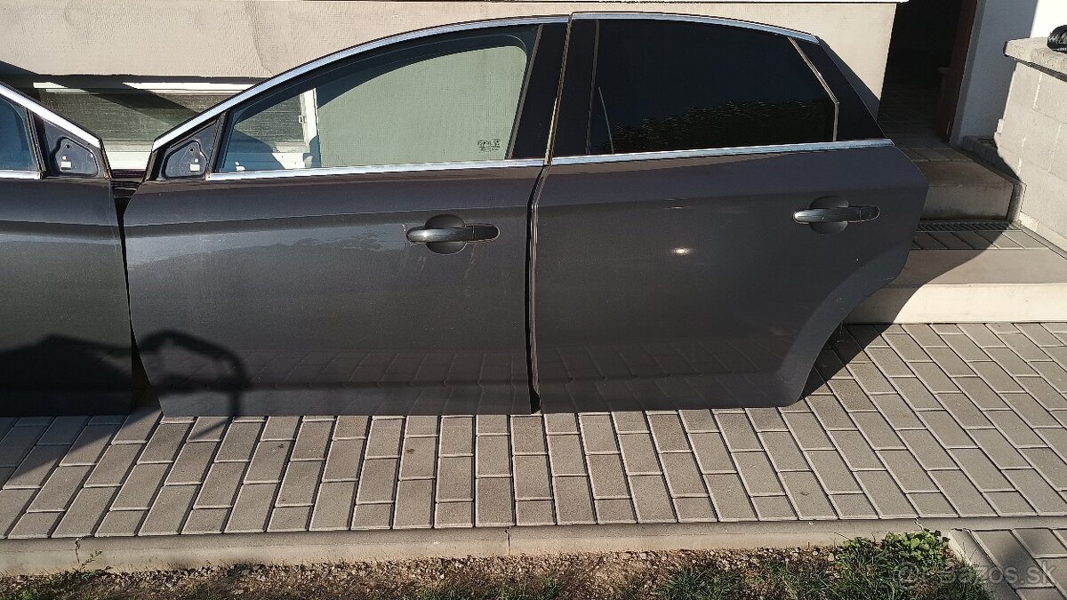 Predám dvere Ford Mondeo 2006-2015 - 3