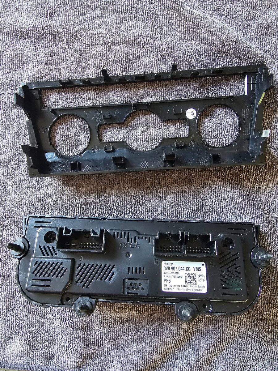 Klimovy panel Superb - 3