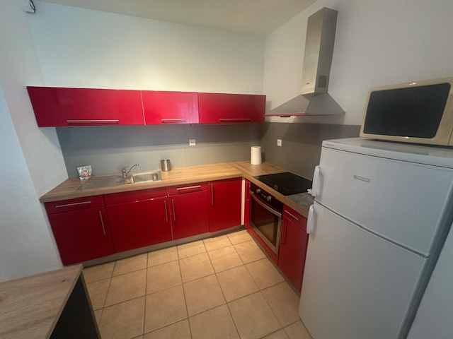 BA II. Ružinov - 2 izbový zariadený byt pri Avione - 3