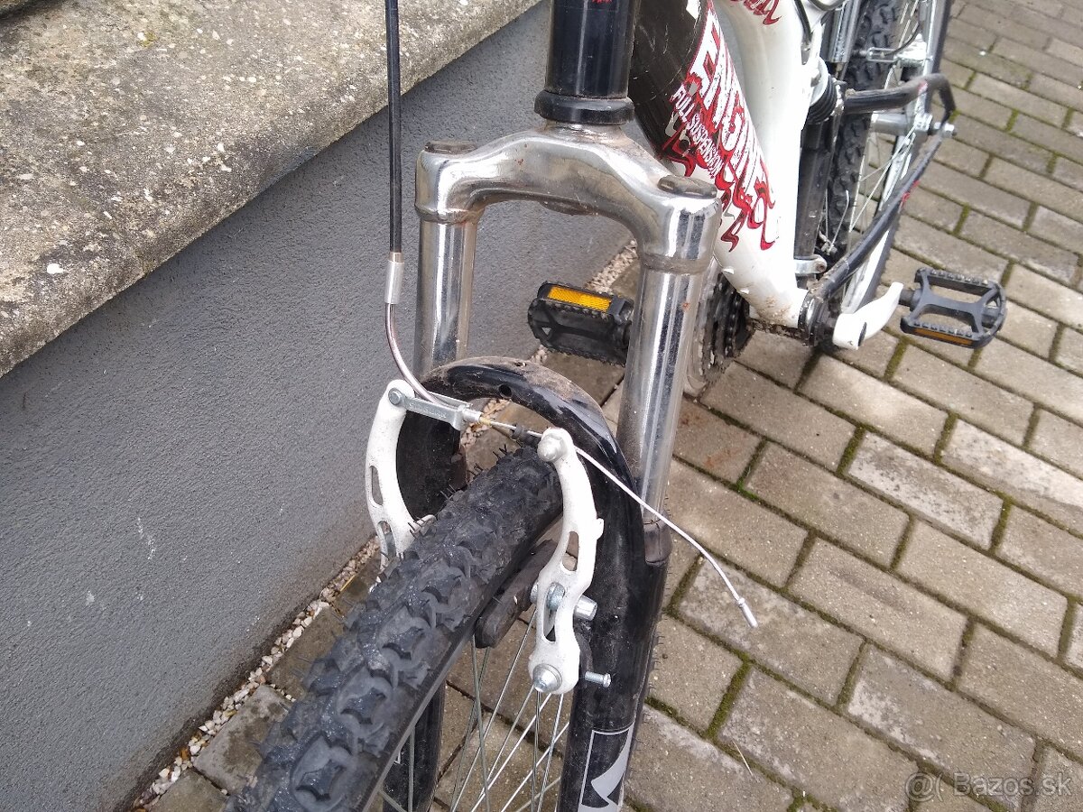 Engine FS 24 - celoodpružený 24" - 3