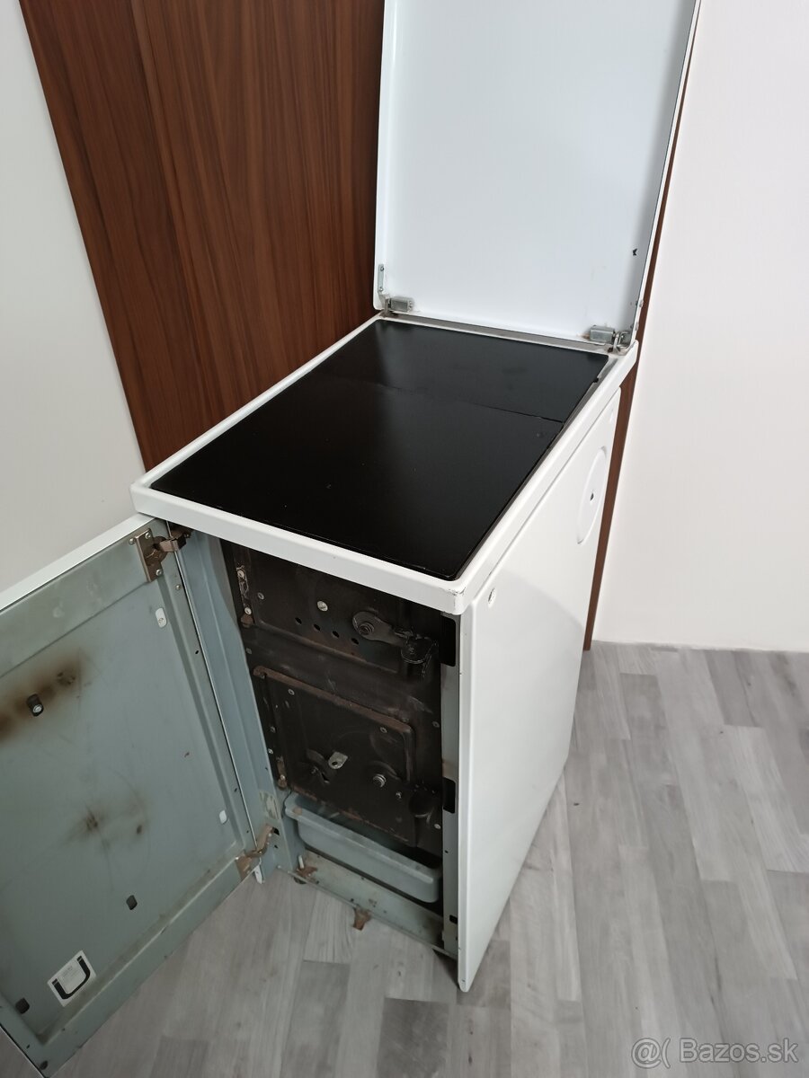 SPORÁK na drevo 6kw - 3