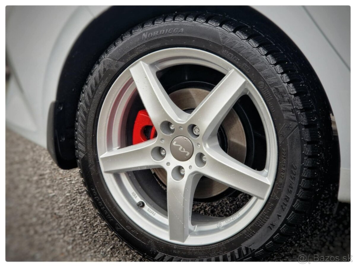 Kia Ceed 1.5 T-GDi Gold - 3