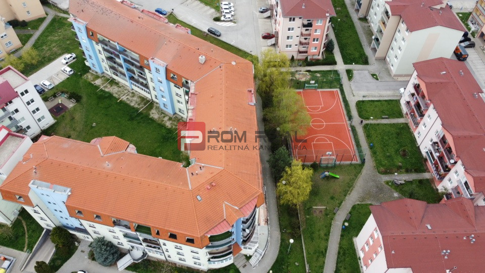 PREDAJ 4 izbový byt 2 balkóny - 3