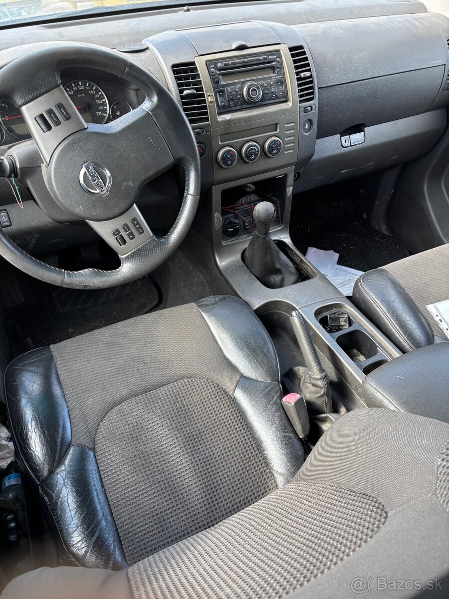 Nissan pathfinder 2.5 dci - 3