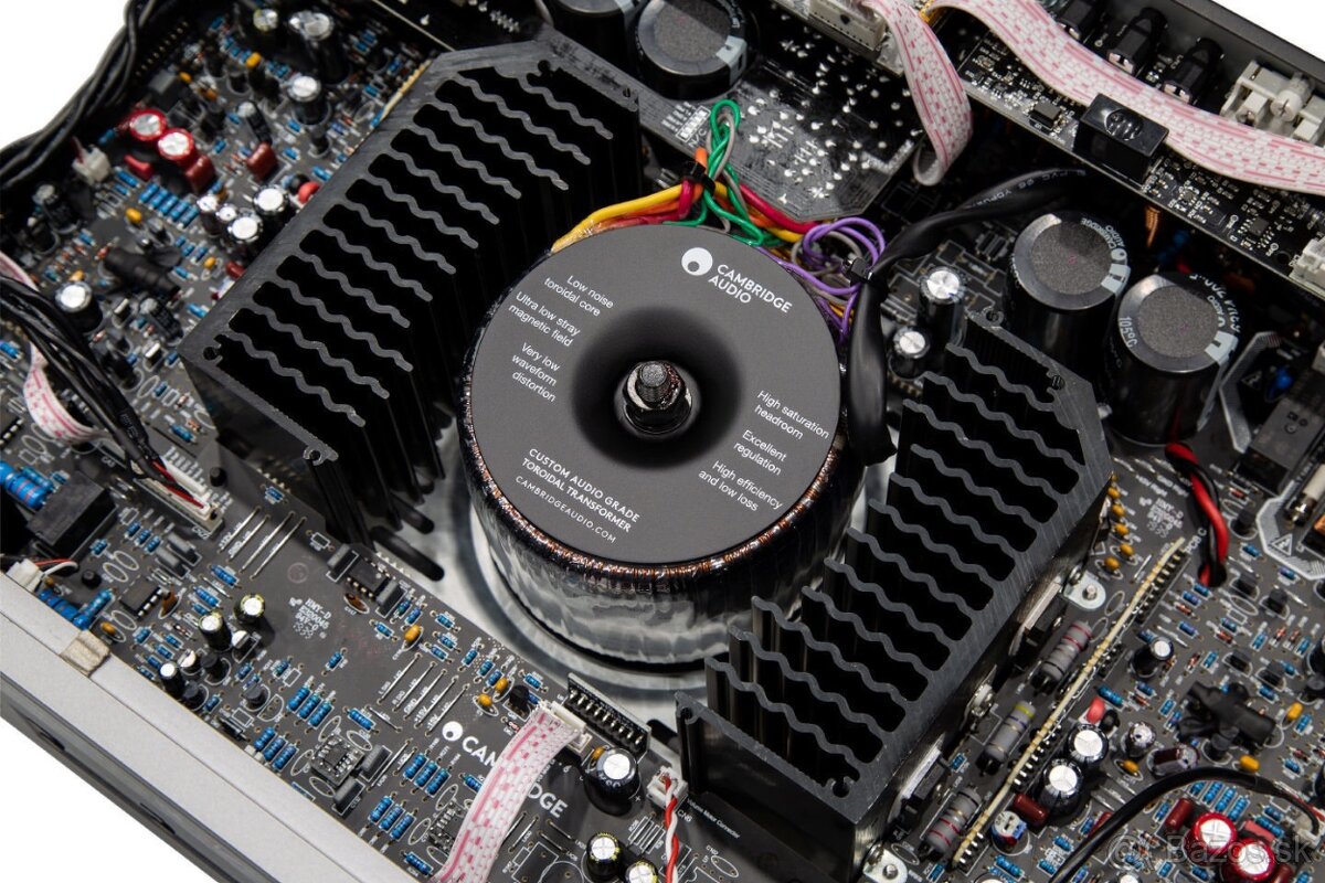 Cambridge Audio CXA61 - 3