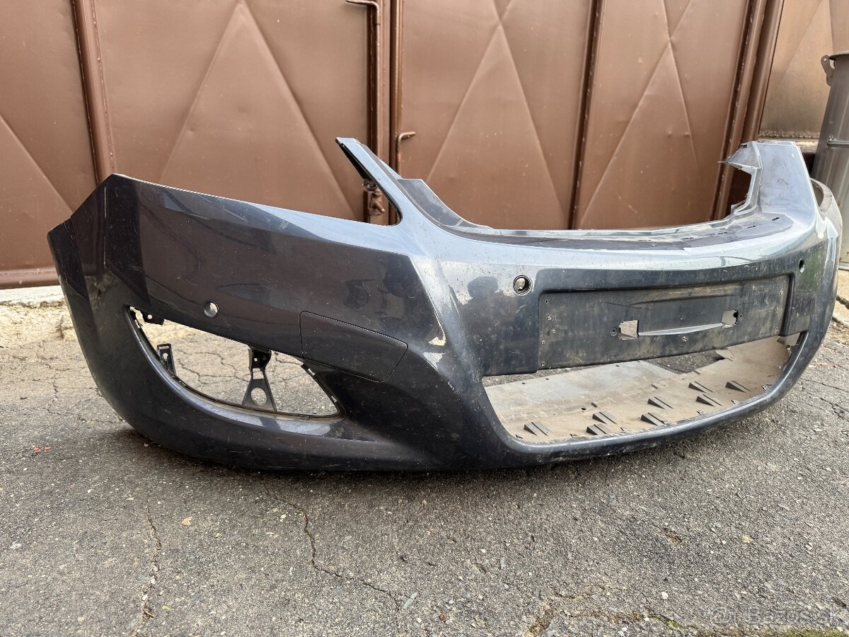 Predný nárazník Opel Zafira B - 3