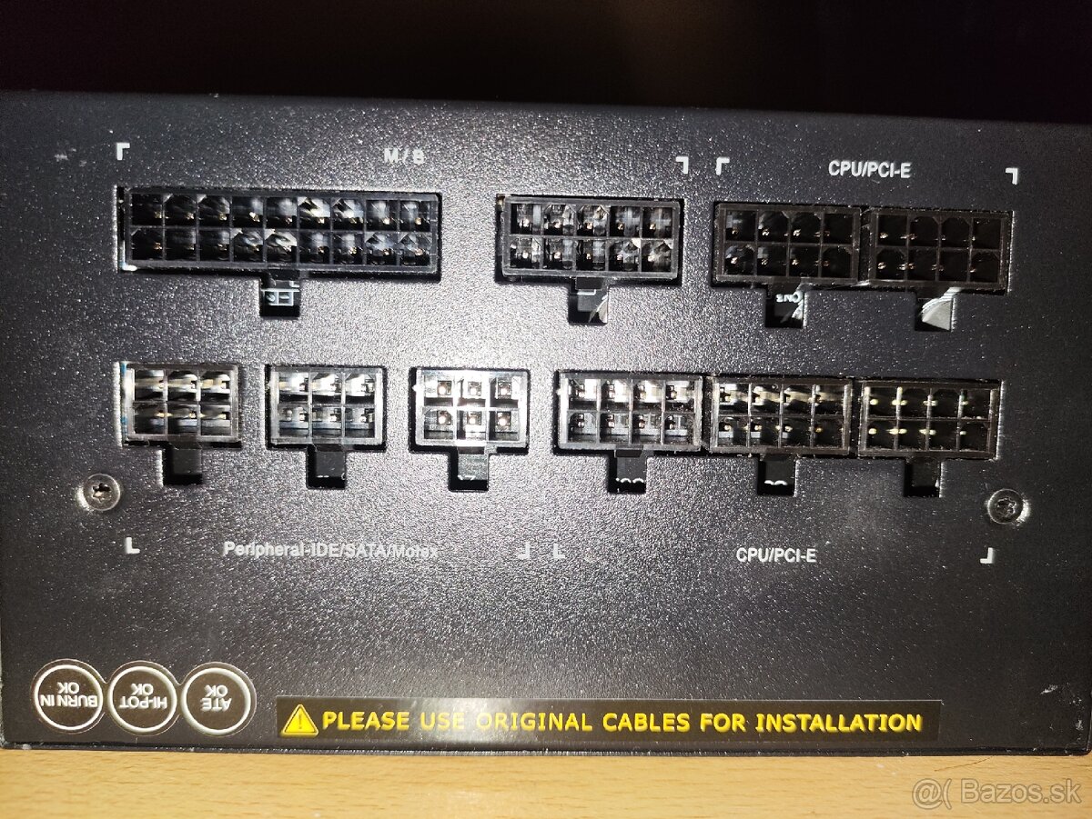 GIGABYTE UD750GM - 750W Gold (Plne modulárny) - 3