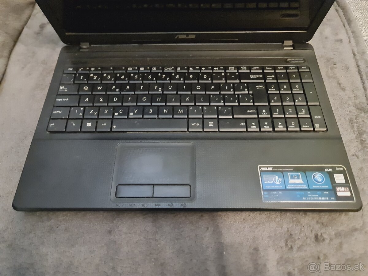 Asus X54C - 3