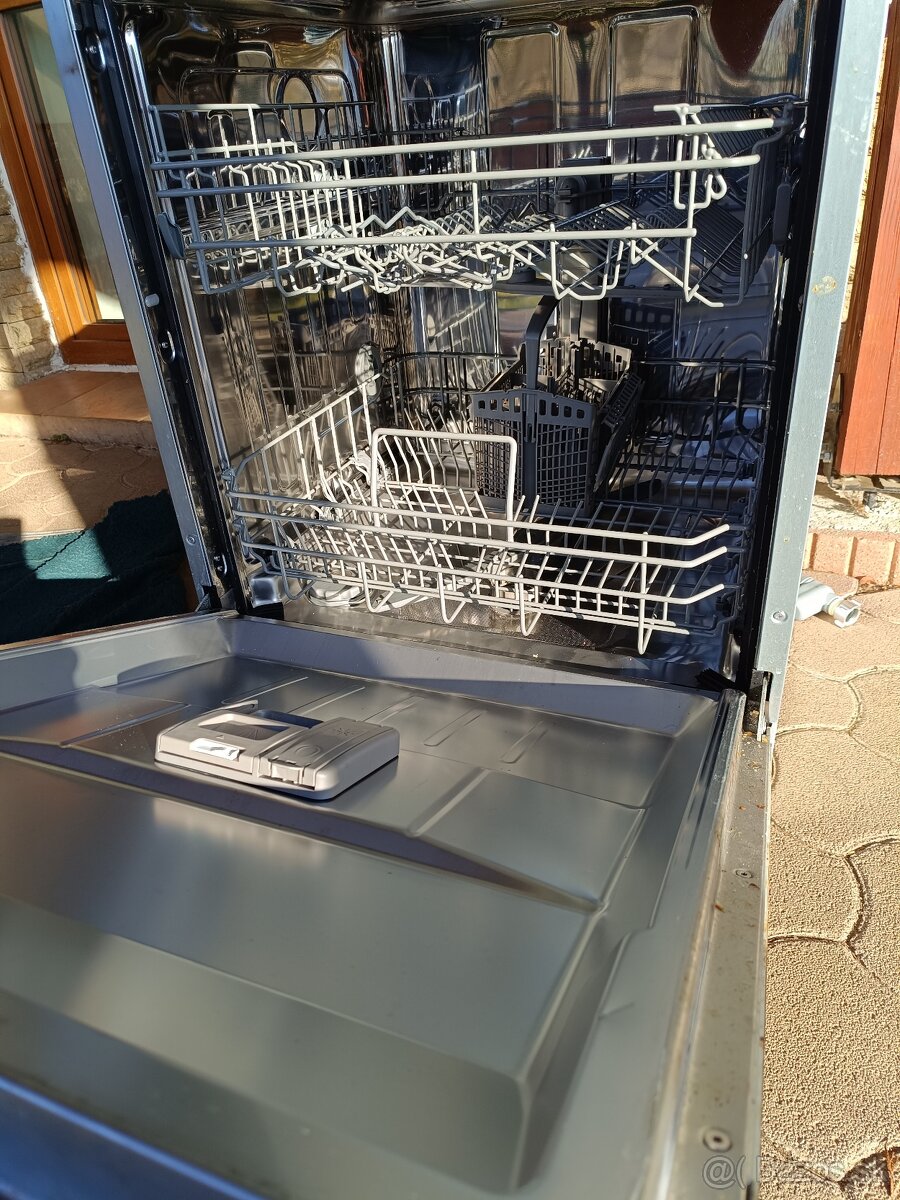 Umývačka riadu na predaj - 3