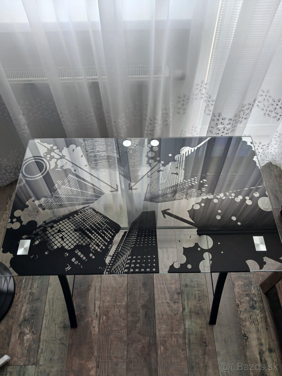 Sklenený stolík - 3