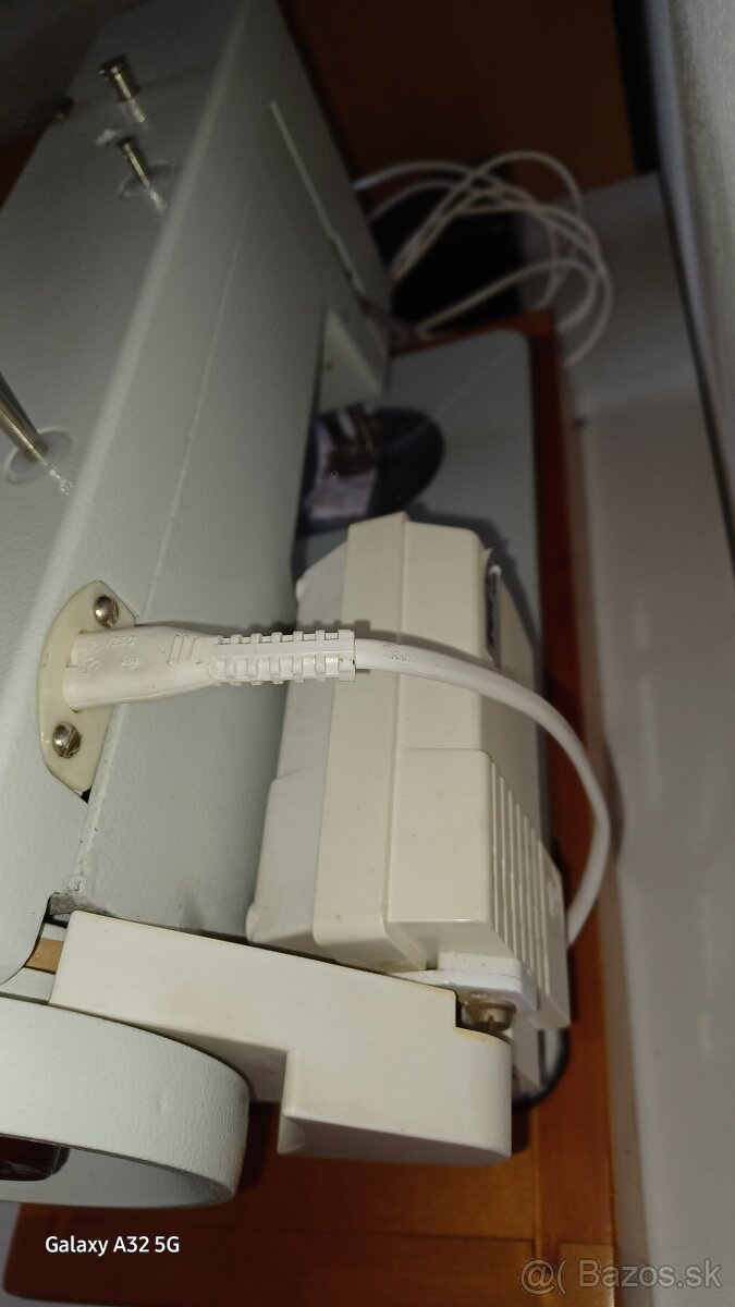 Šijací stroj Čajka - 3