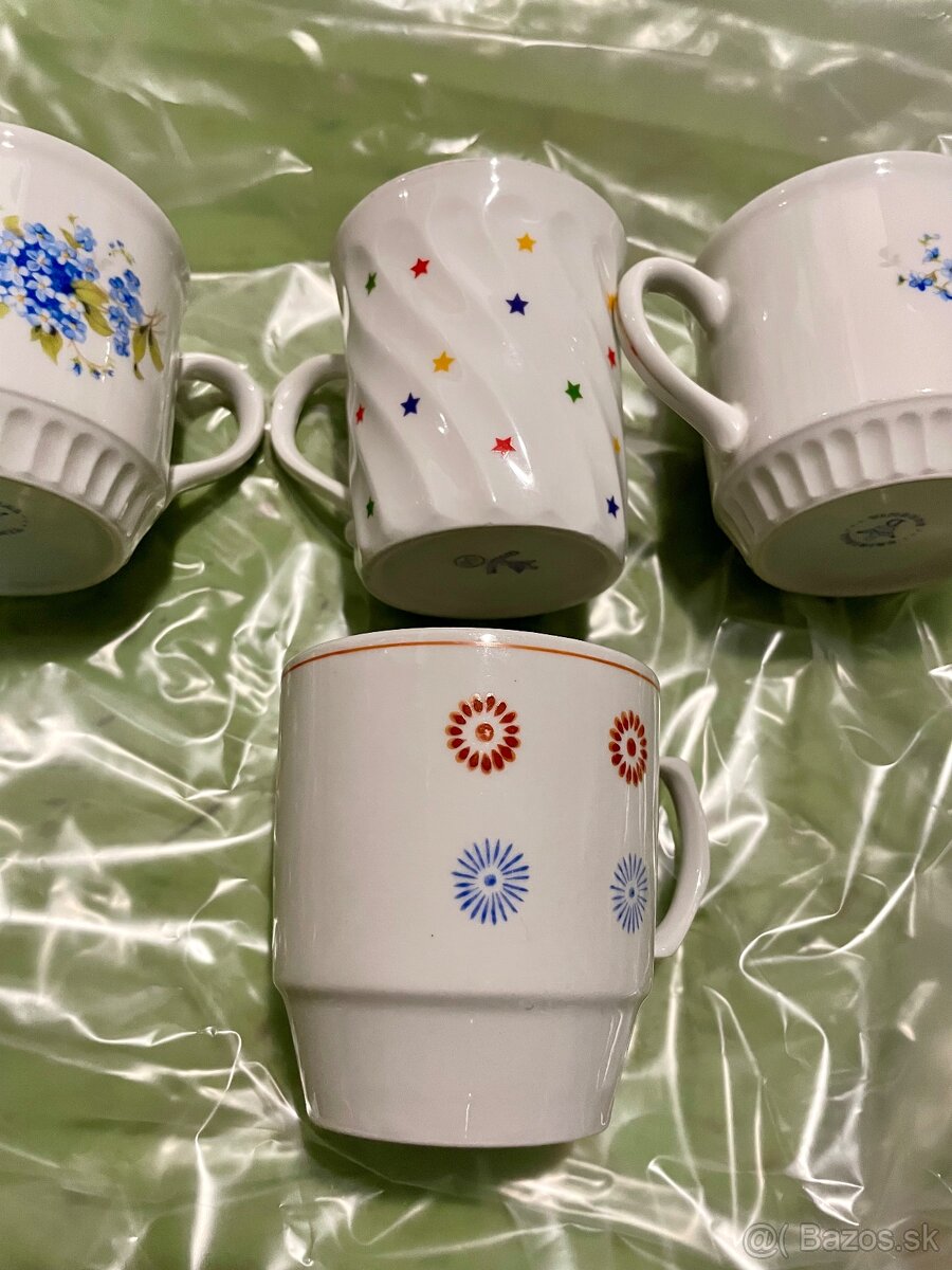 Retro Hrnčeky - 3