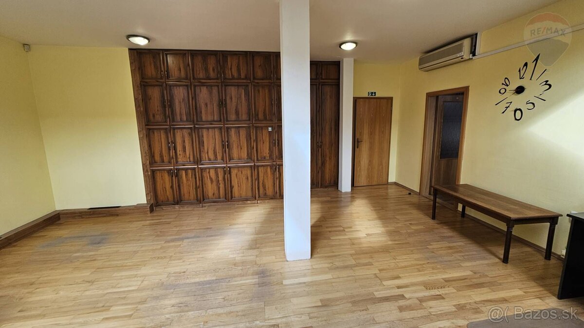 Prenájom troch kancelárií, 87 m², Farská 10, Nitra - 3