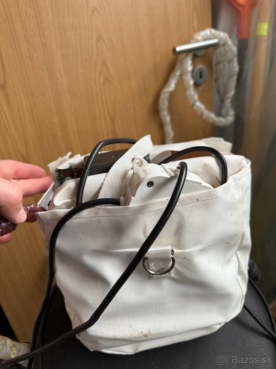 Ventilátor / kompresor s napájacím zdrojom a LED pásikmi - 3