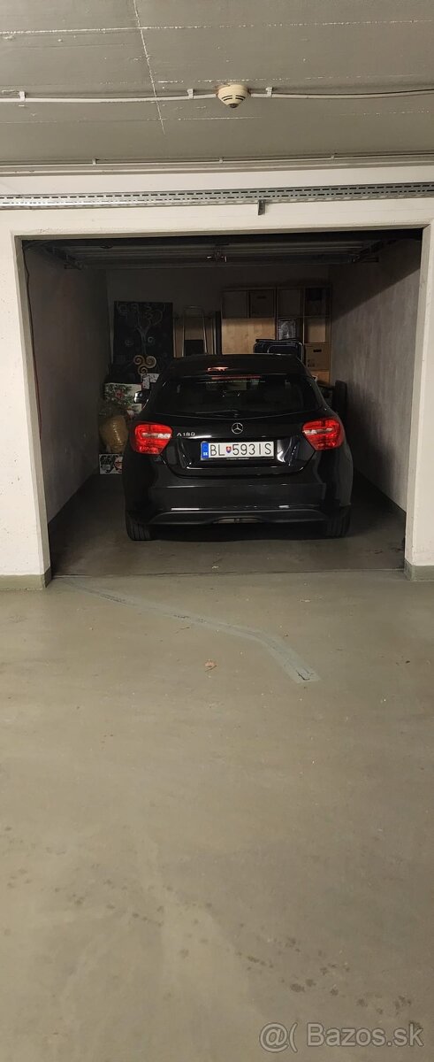 MERCEDES-A HATCHBACK - 3