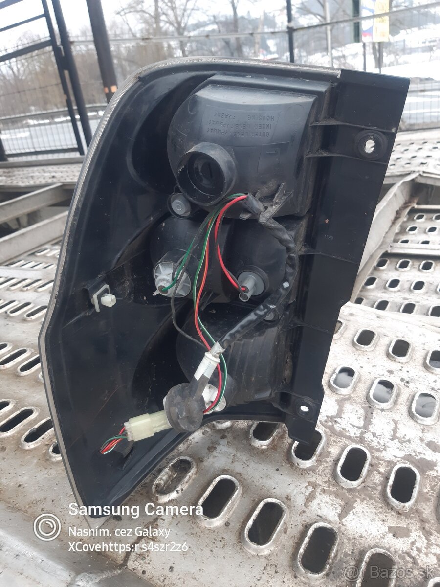 Zadne svetlo na suzuki vitara - 3