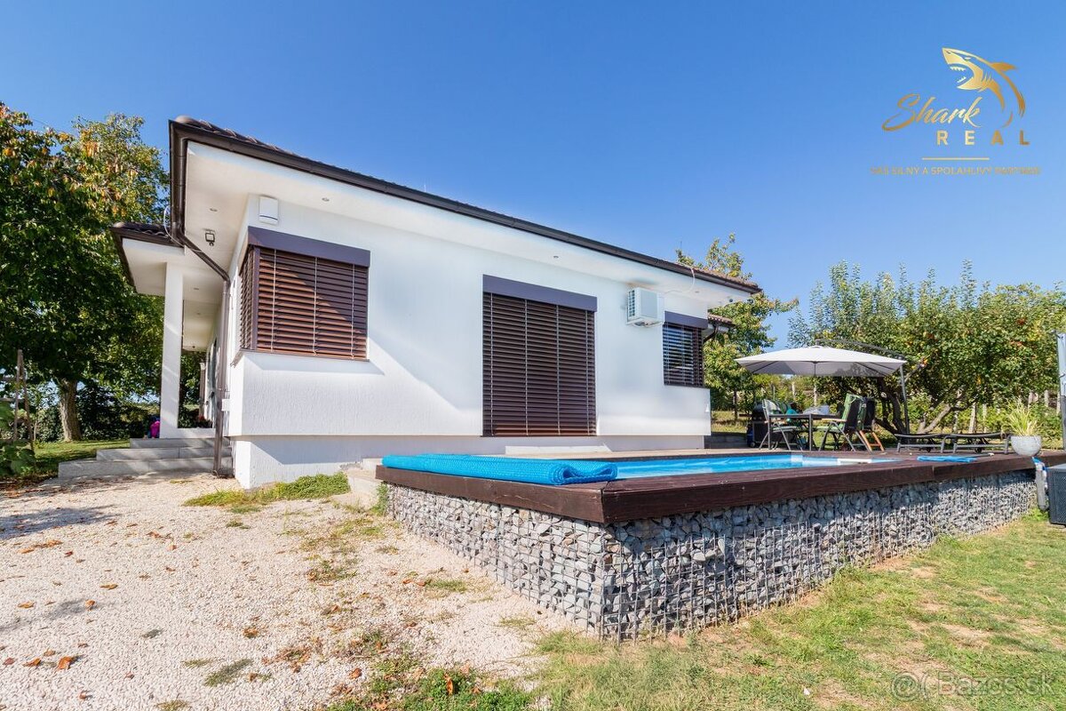 Rodinný dom s bazénom na predaj - 3