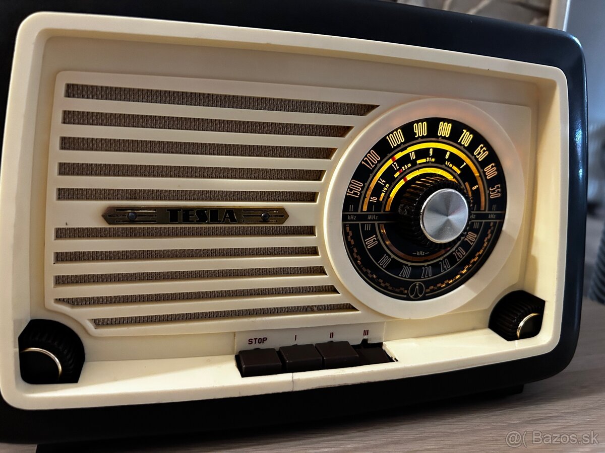 Tesla rádio s FM, Bluetooth, USB - 3