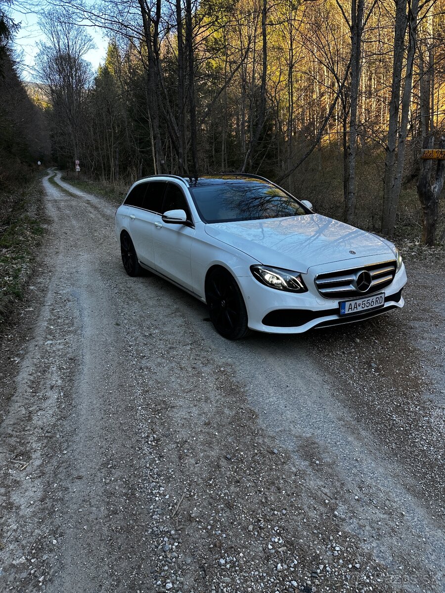 Mercedes Benz E220d - 3