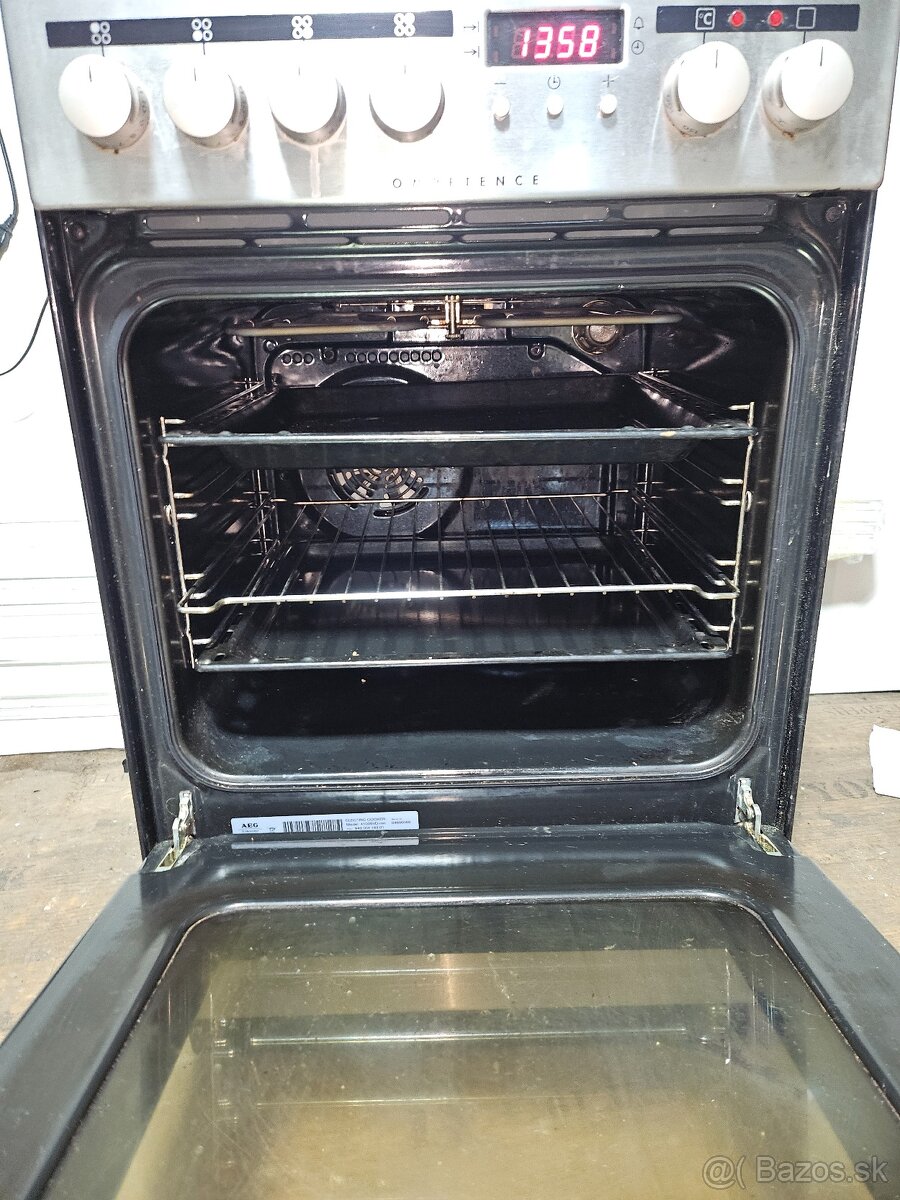 Sporák,AEG sklokeramický, elektrický - 3