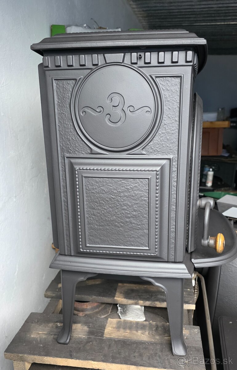 Liatinové kachle Jotul F 3 CB čiený lak - 3