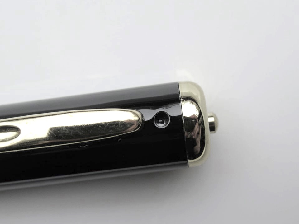 Mini kamera v pere - 3